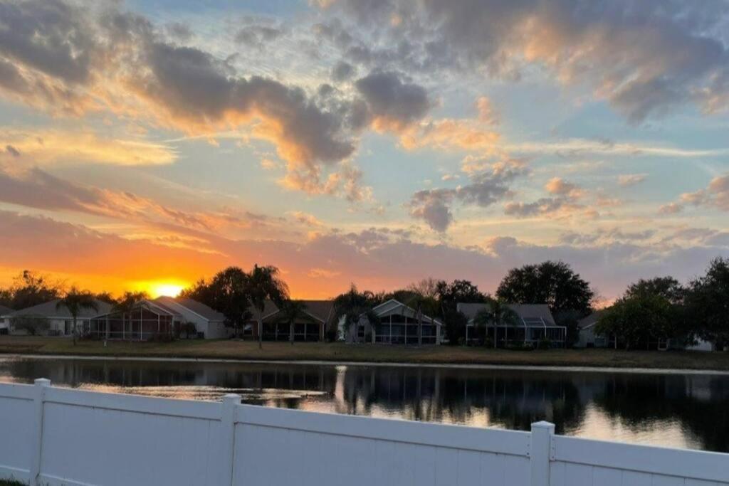 Our Sunset Getaway Apartamento Riverview  Exterior foto